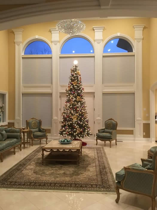 interior_christmas_decorating_service_washington_maryland_leesburg_tree_mantel